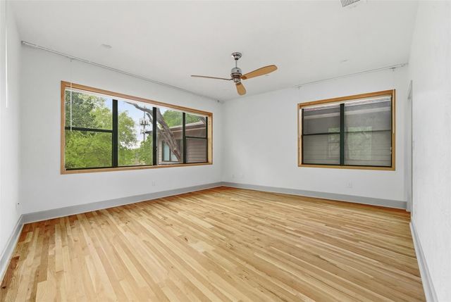 2608 Del Curto RD 3, Austin, TX 78704