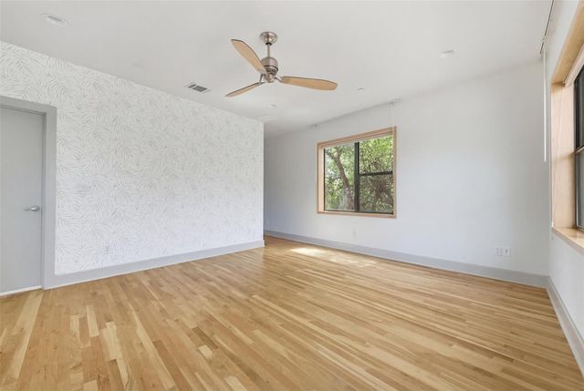 2608 Del Curto RD 3, Austin, TX 78704