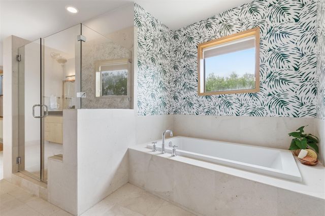 2608 Del Curto RD 3, Austin, TX 78704