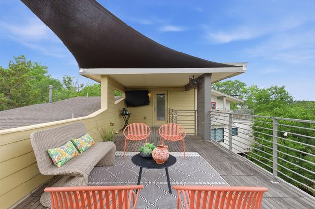 2608 Del Curto RD 3, Austin, TX 78704