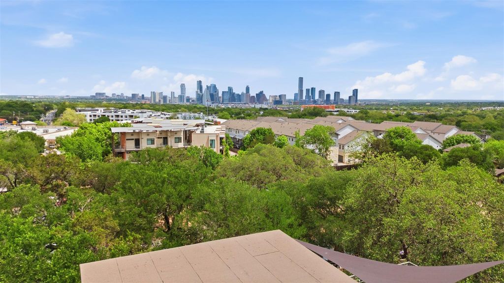 2608 Del Curto RD 3, Austin, TX 78704