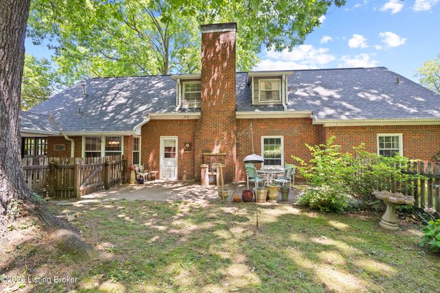 200 W Kenwood Dr, Louisville, KY 40214