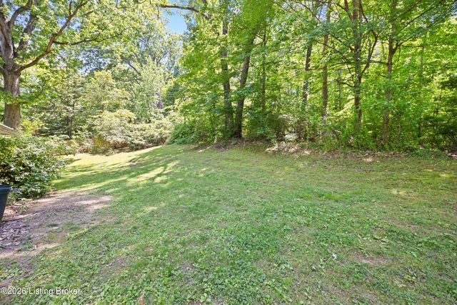 200 W Kenwood Dr, Louisville, KY 40214