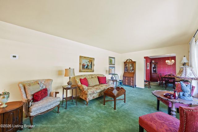200 W Kenwood Dr, Louisville, KY 40214