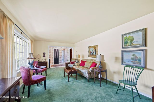 200 W Kenwood Dr, Louisville, KY 40214