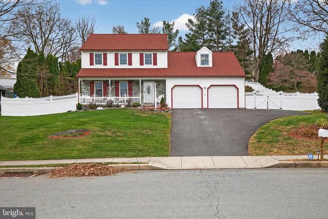 1707 CROSSFIELD DR, Lancaster, PA 17603