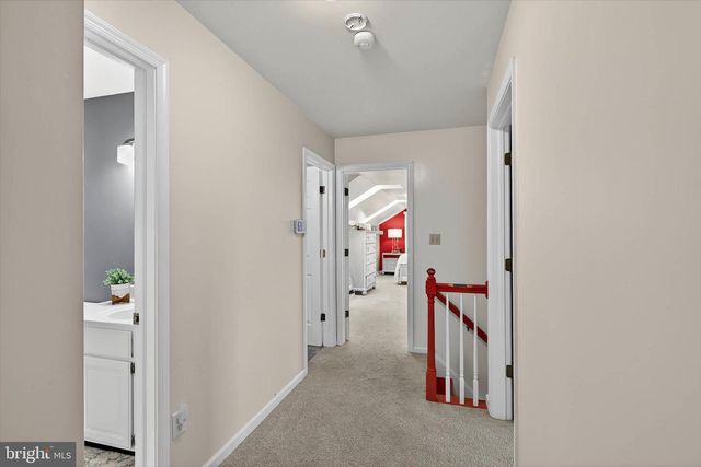 1707 CROSSFIELD DR, Lancaster, PA 17603