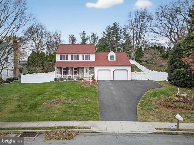 1707 CROSSFIELD DR, Lancaster, PA 17603