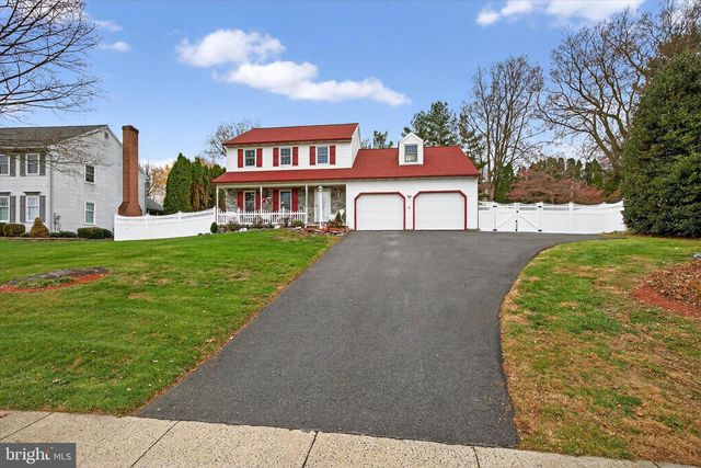 1707 CROSSFIELD DR, Lancaster, PA 17603