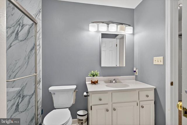 1707 CROSSFIELD DR, Lancaster, PA 17603