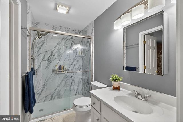 1707 CROSSFIELD DR, Lancaster, PA 17603