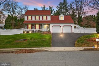 1707 CROSSFIELD DR, Lancaster, PA 17603