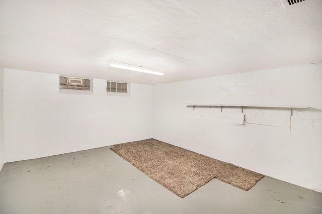 6953 Mayburn Street, Dearborn Heights City, MI 48127