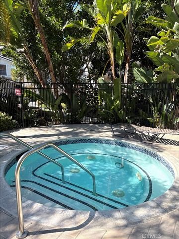 309 Falcon, Irvine, CA 92618