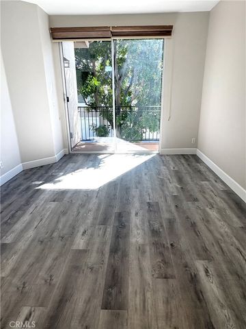 309 Falcon, Irvine, CA 92618