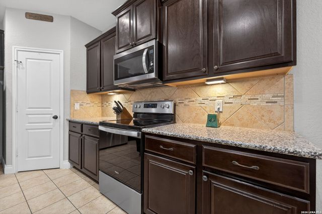 321 Silver Buckle, Schertz, TX 78154