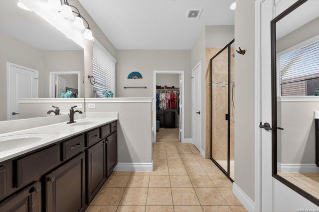 321 Silver Buckle, Schertz, TX 78154