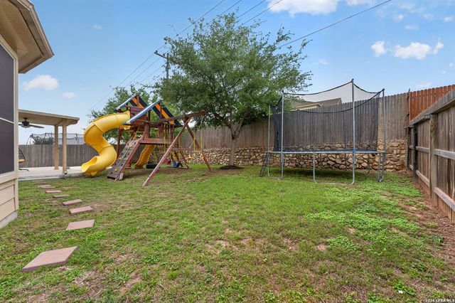 321 Silver Buckle, Schertz, TX 78154