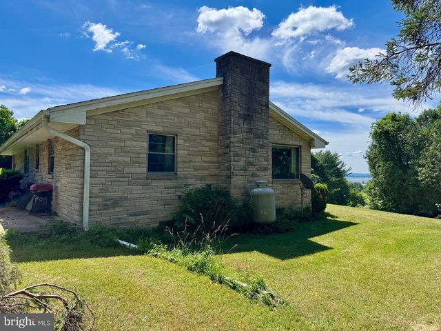 709 ERIE ST, Dauphin, PA 17018