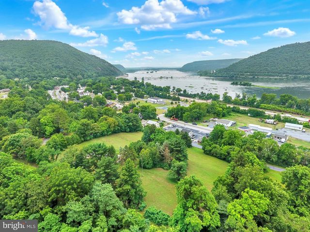 709 ERIE ST, Dauphin, PA 17018