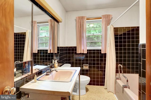 709 ERIE ST, Dauphin, PA 17018