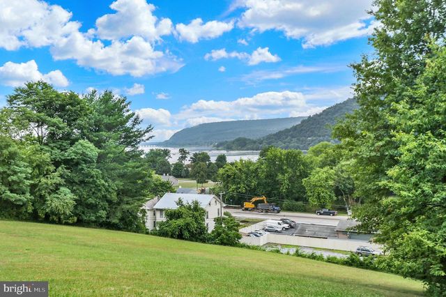 709 ERIE ST, Dauphin, PA 17018