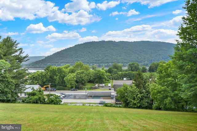 709 ERIE ST, Dauphin, PA 17018
