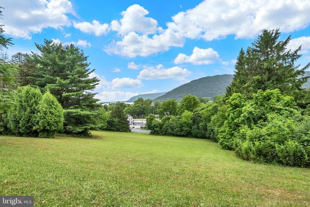 709 ERIE ST, Dauphin, PA 17018