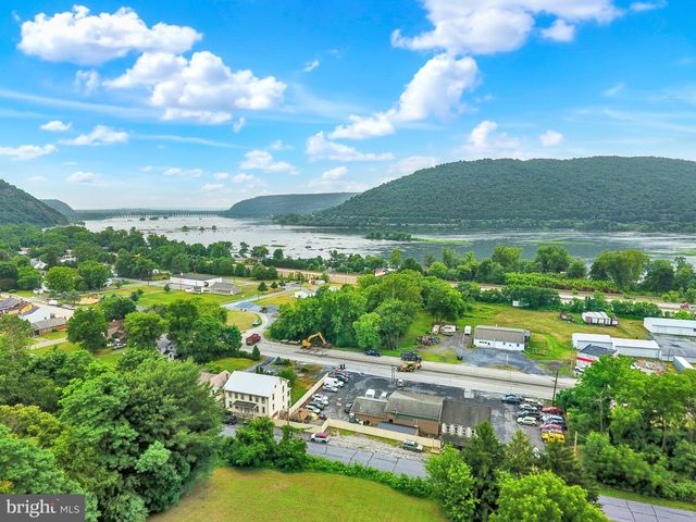 709 ERIE ST, Dauphin, PA 17018