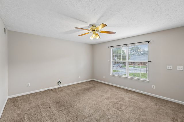 132 N Tarver Ave Apt B, Lebanon, TN 37087