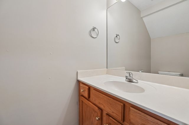 132 N Tarver Ave Apt B, Lebanon, TN 37087