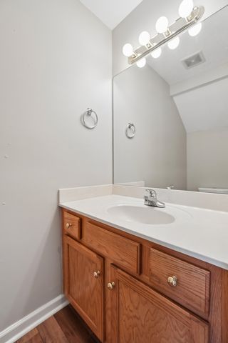 132 N Tarver Ave Apt B, Lebanon, TN 37087