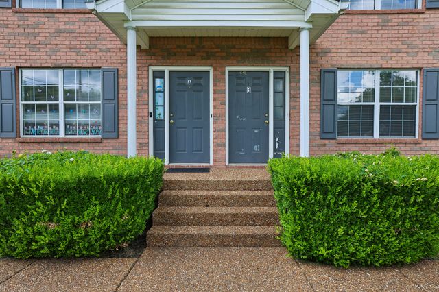 132 N Tarver Ave Apt B, Lebanon, TN 37087
