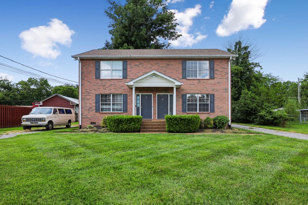 132 N Tarver Ave Apt B, Lebanon, TN 37087