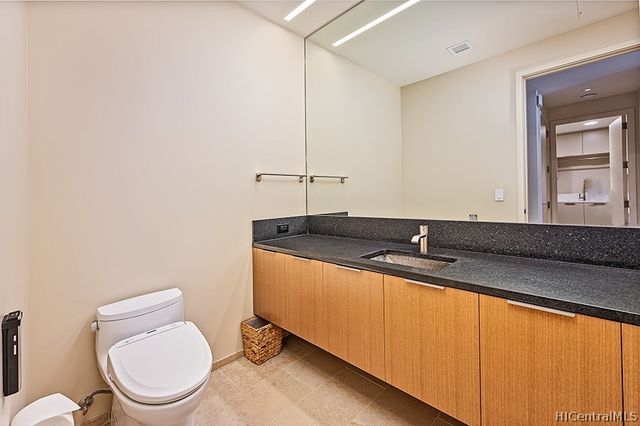 1388 Ala Moana Boulevard 8803, Honolulu, HI 96814