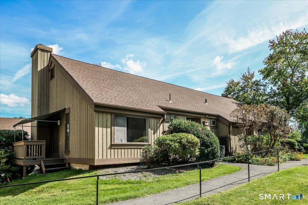 537 Heritage Village A, Southbury, CT 06488