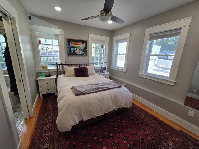 26 Porter St 1, Somerville, MA 02143