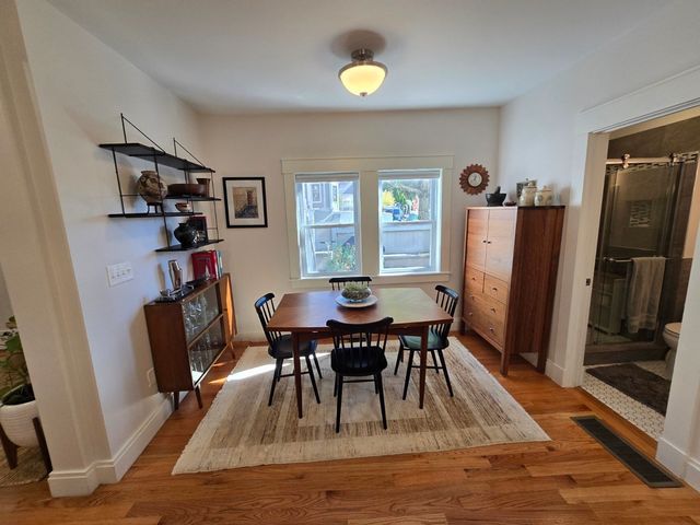 26 Porter St 1, Somerville, MA 02143