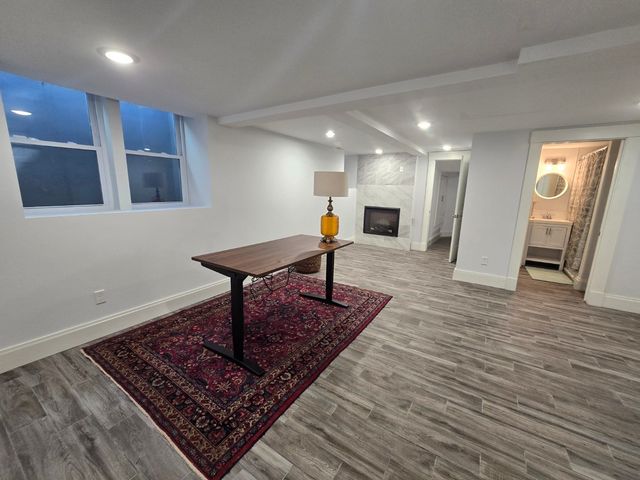 26 Porter St 1, Somerville, MA 02143