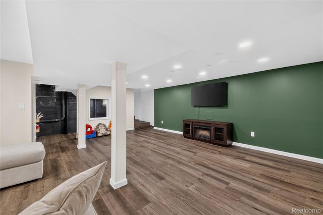 13081 Cunningham Street, Southgate, MI 48195