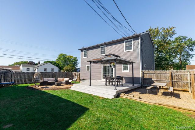 13081 Cunningham Street, Southgate, MI 48195
