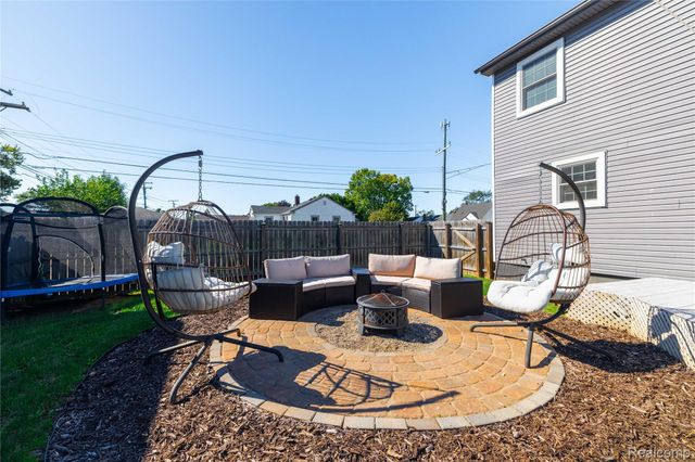 13081 Cunningham Street, Southgate, MI 48195
