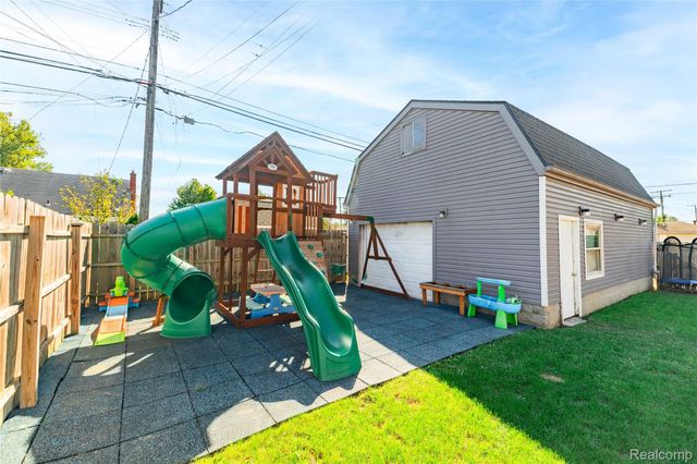 13081 Cunningham Street, Southgate, MI 48195