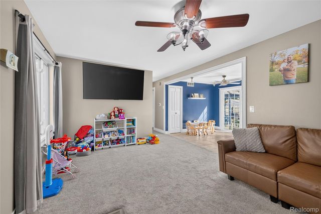 13081 Cunningham Street, Southgate, MI 48195