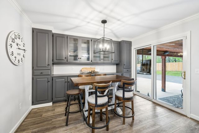 1141 John Sharp Rd, Columbia, TN 38401