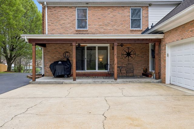 1141 John Sharp Rd, Columbia, TN 38401