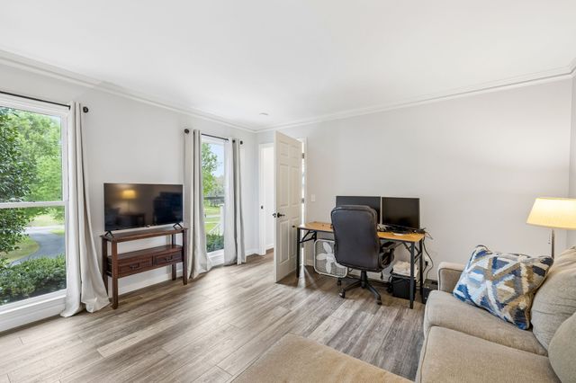 1141 John Sharp Rd, Columbia, TN 38401