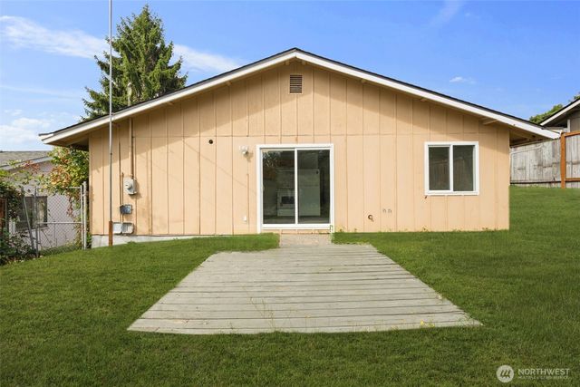 2026 E 36th Street, Tacoma, WA 98404