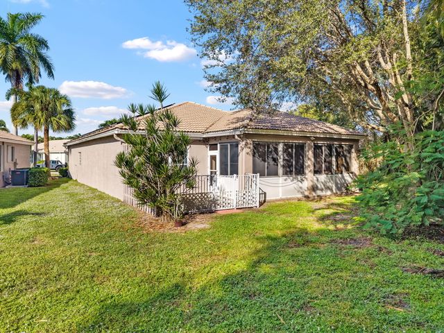 6677 Southport Drive, Boynton Beach, FL 33472