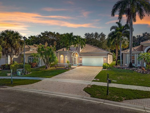 6677 Southport Drive, Boynton Beach, FL 33472